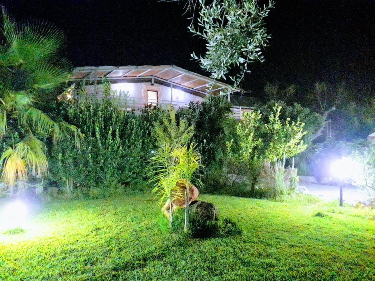 Villa Ghetta Country House Leverano Buitenkant foto